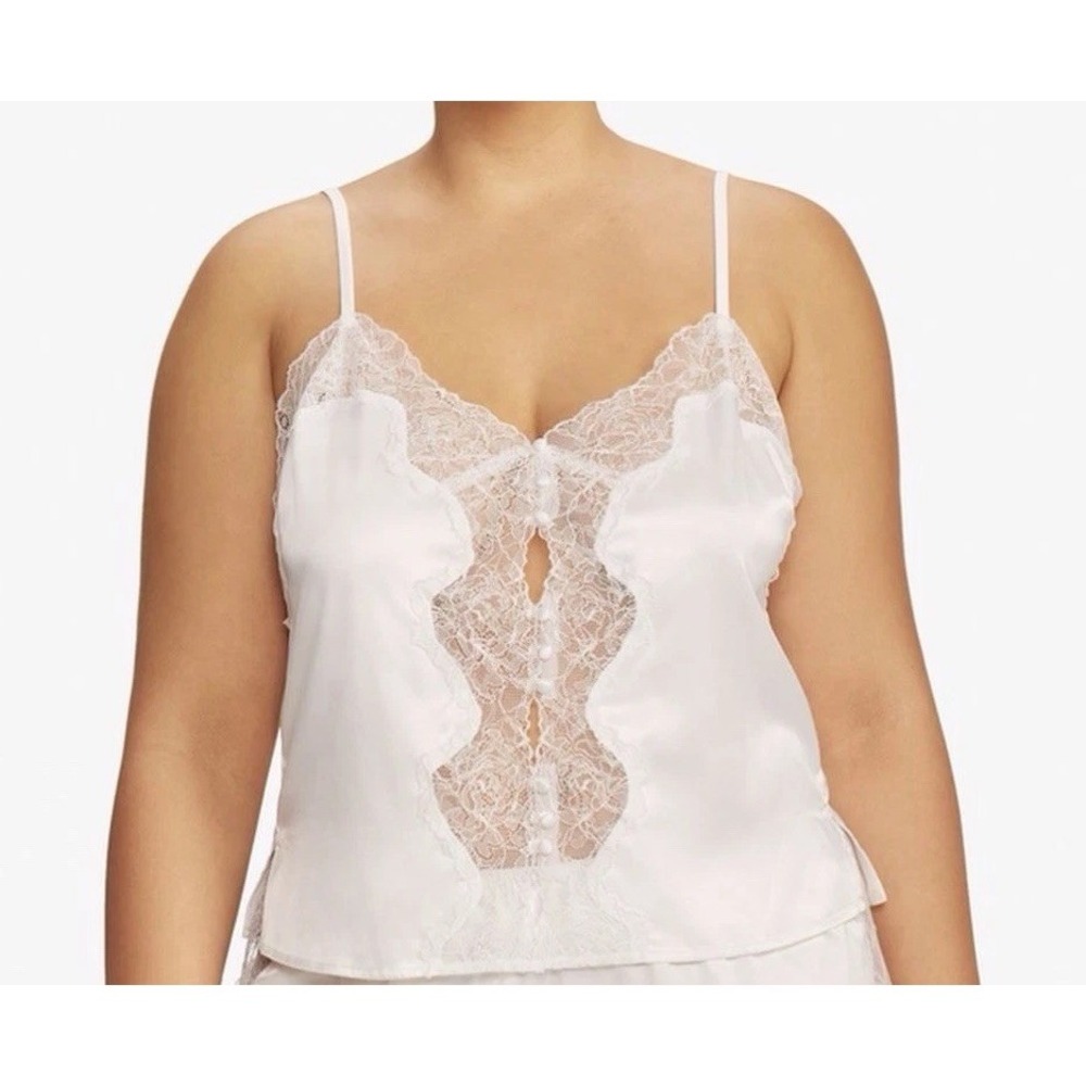 Savage x Fenty | White Lace Cami Lingerie Size Large Laying Lightweight Camisole